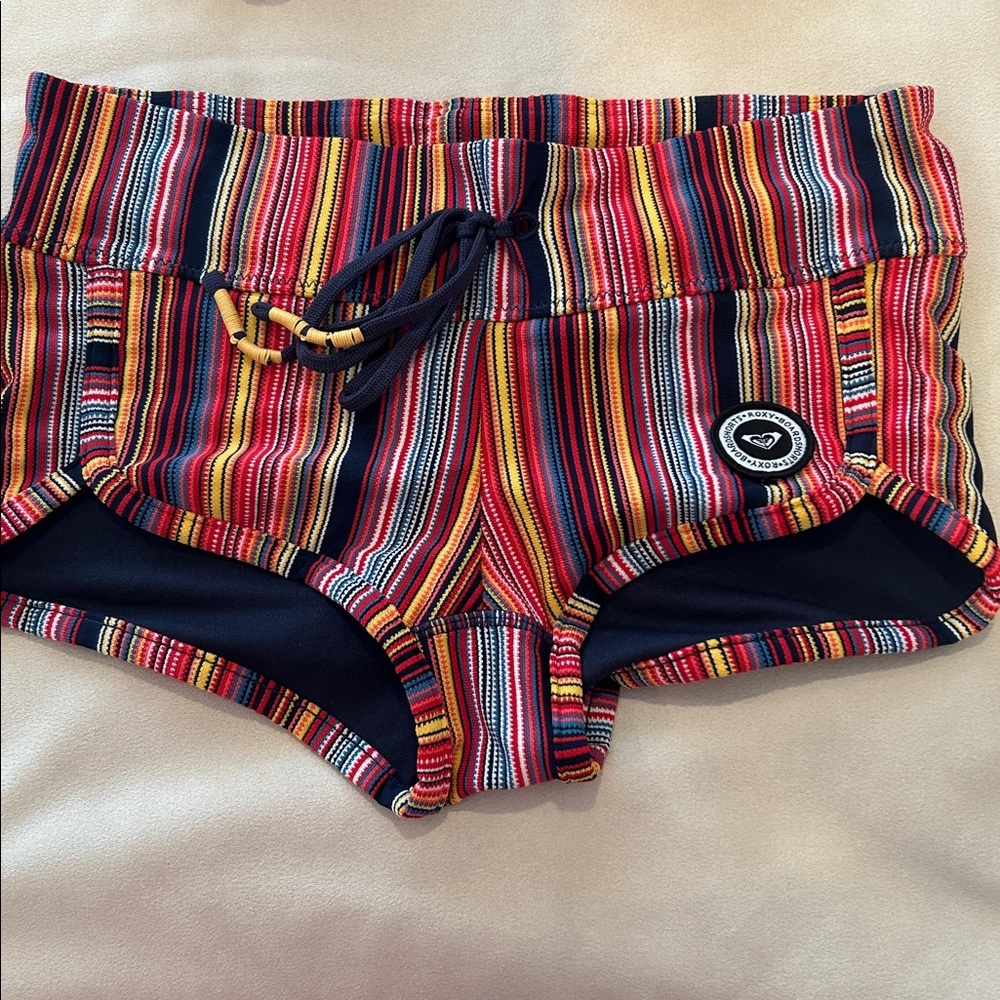 Colorful Striped swimsuit - Picture 2 of 9
